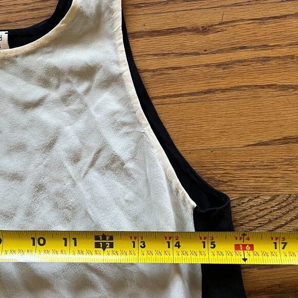 Aritzia Wilfred White Black Silk Split Back Tank Top Shirt Women's Size XXS - Picture 10 of 10